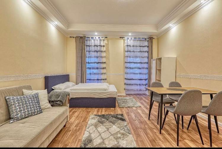 Lovely Airbnb Near Schoenbrunn Leilighet Wien Eksteriør bilde